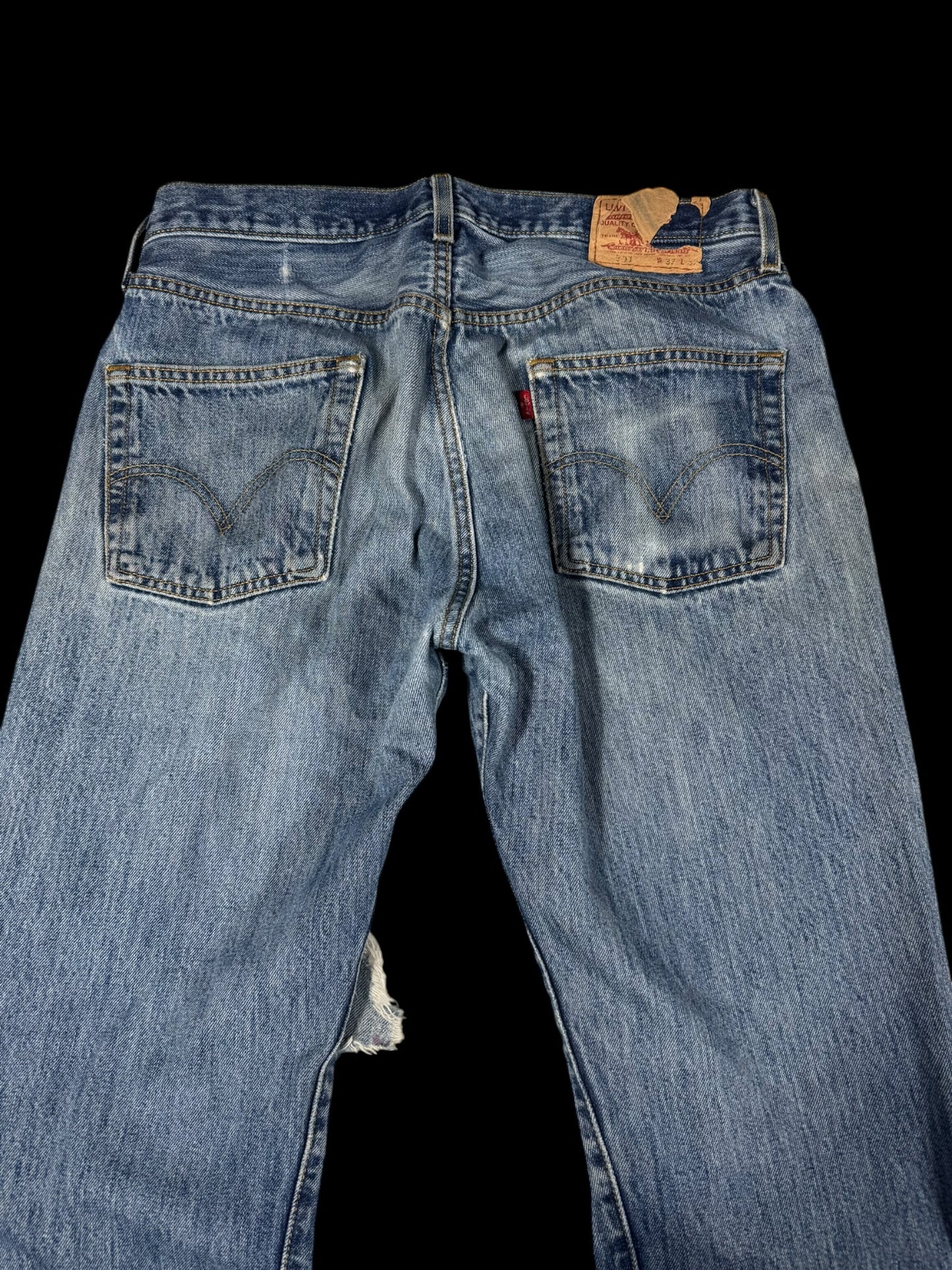 Dirty Grunge Levis 501 Straight Jeans