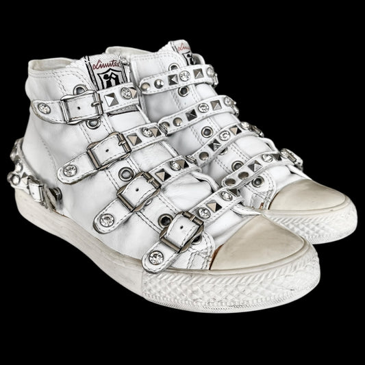 Туфлі з попелястими шипами 39