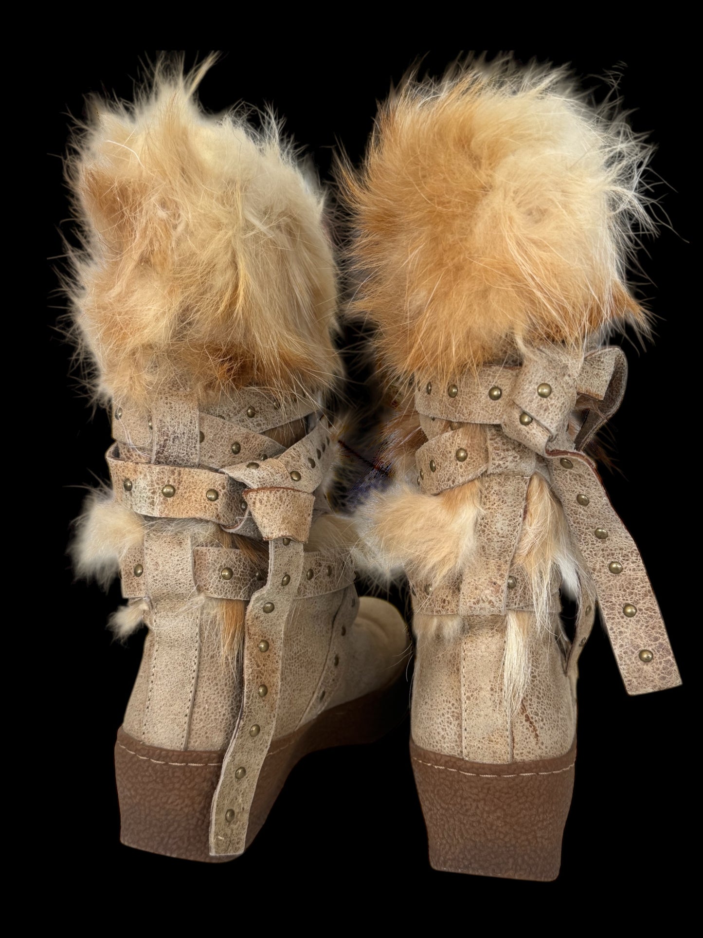 Хутряні чоботи 37