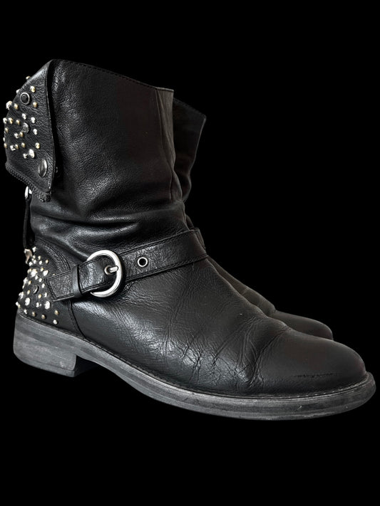 “Villador” Avant Garde Boots