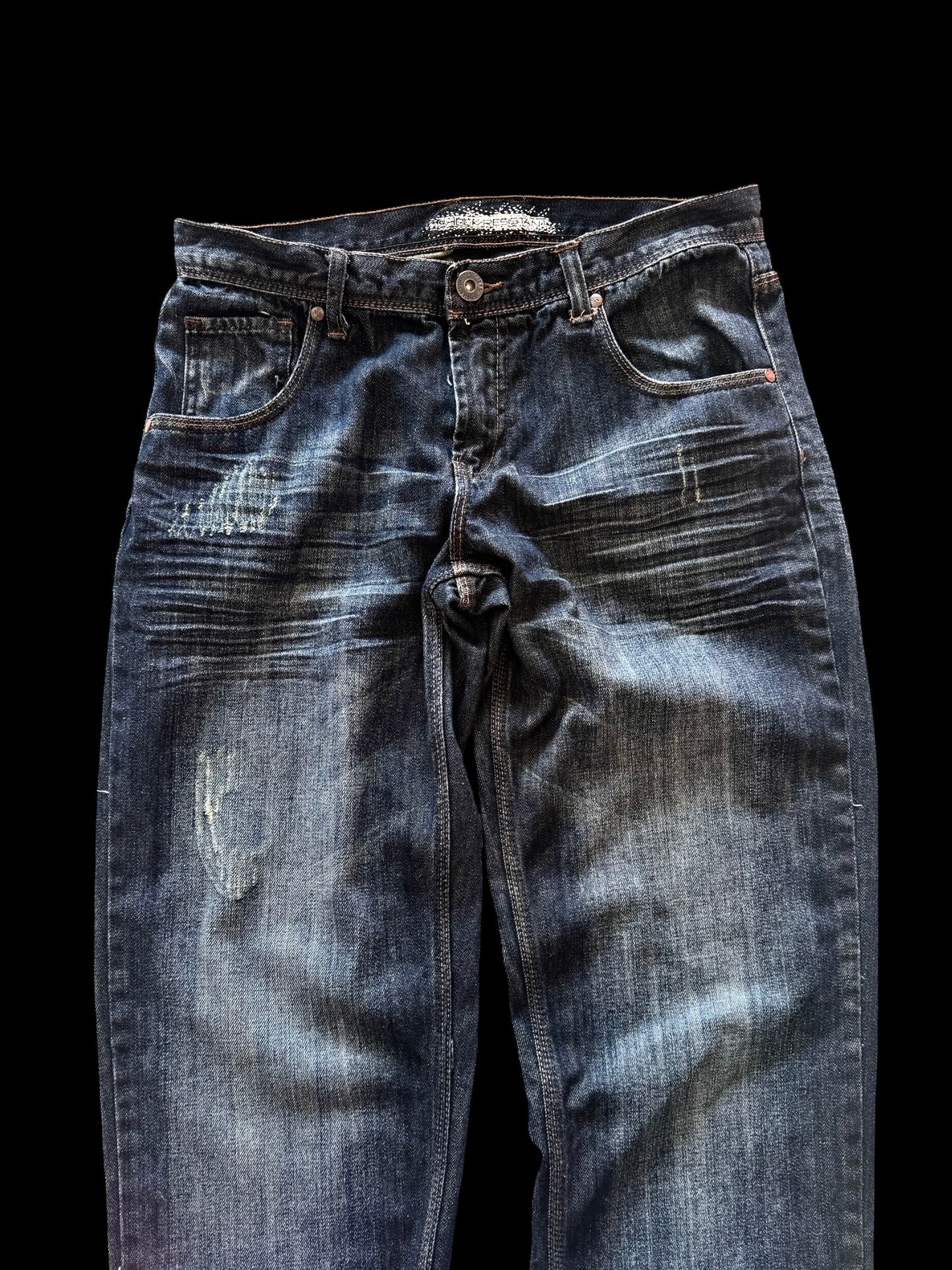 Shock Resistant Grunge Jeans