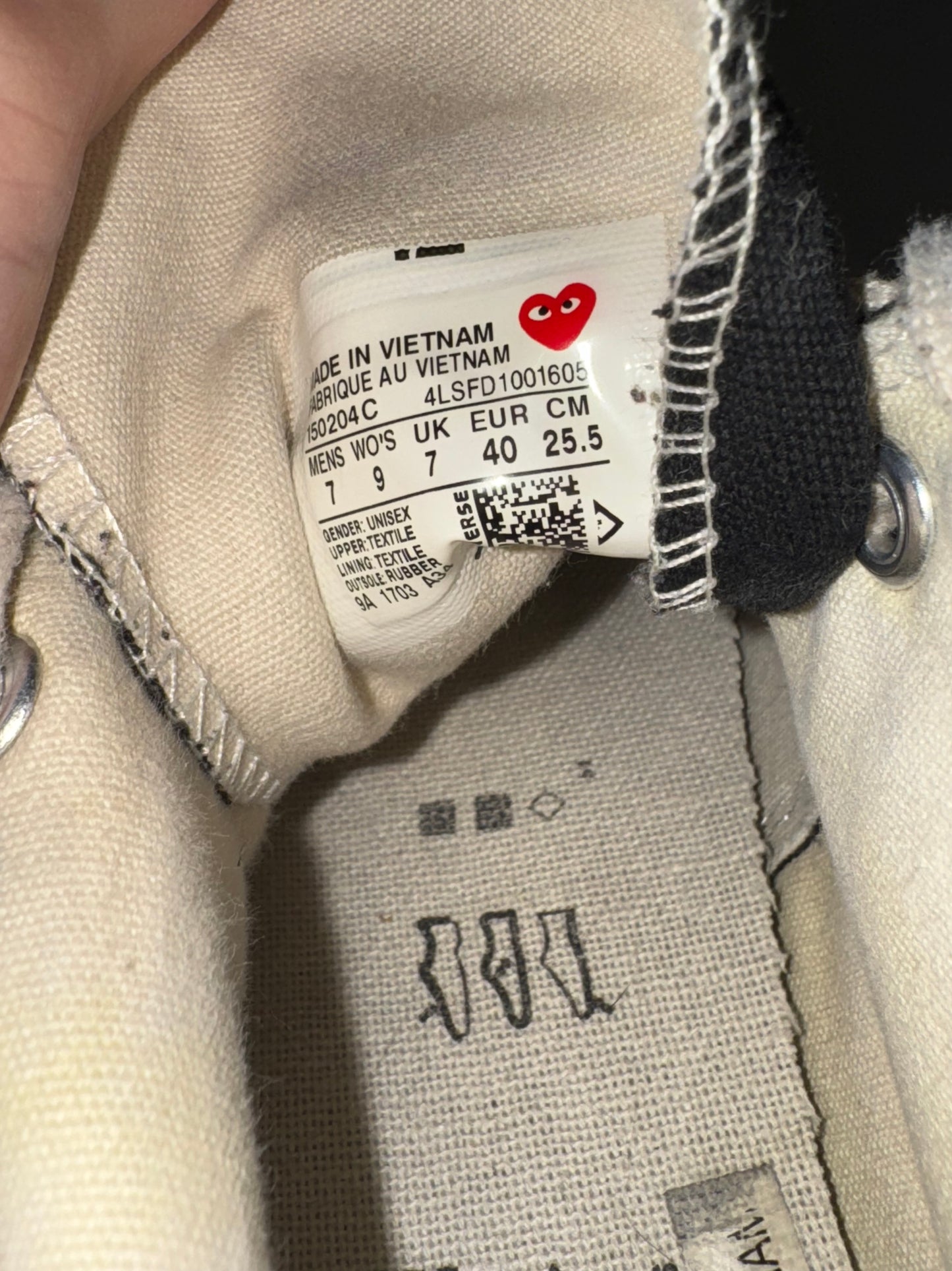 Play x Converse shoes 40