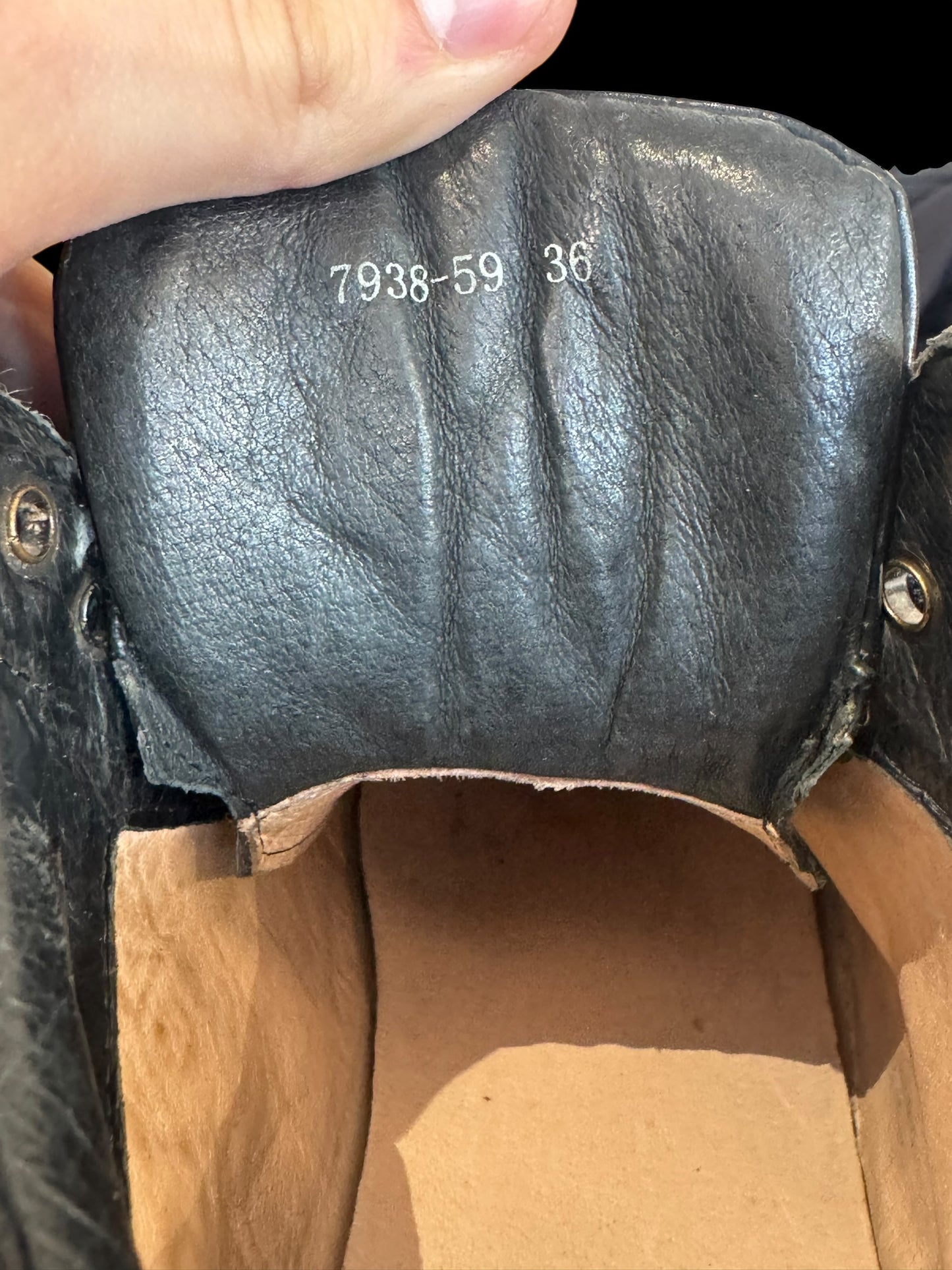 Взуття Attizzare 36